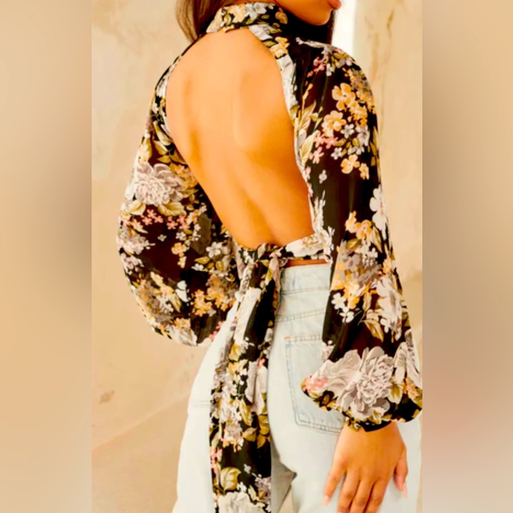 Lavish Alice open back blouse with tie (bow) chiffon floral